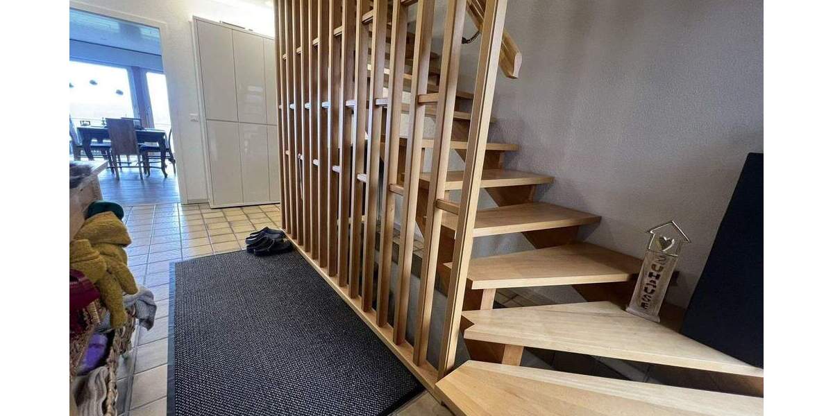 Etagenwohnung Weilheim Unterbierbronnen - 3 Zimmer, 162 m&sup2;, 1.300&euro; | Angebot:24974652