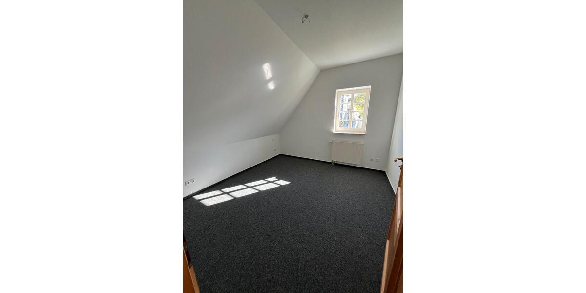 Dachgeschoßwohnung Schmallenberg - 2 Zimmer, 54 m&sup2;, 310&euro; | Angebot:26501557