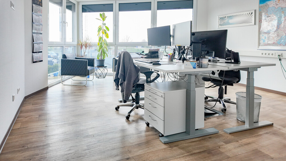 Dreye-West Moderne, helle Gewerbefläche mit 10 Parkplätzen im Gewerbegebiet - Gewerbeobjekt Weyhe / Dreye Dreye | Angebot:25712251