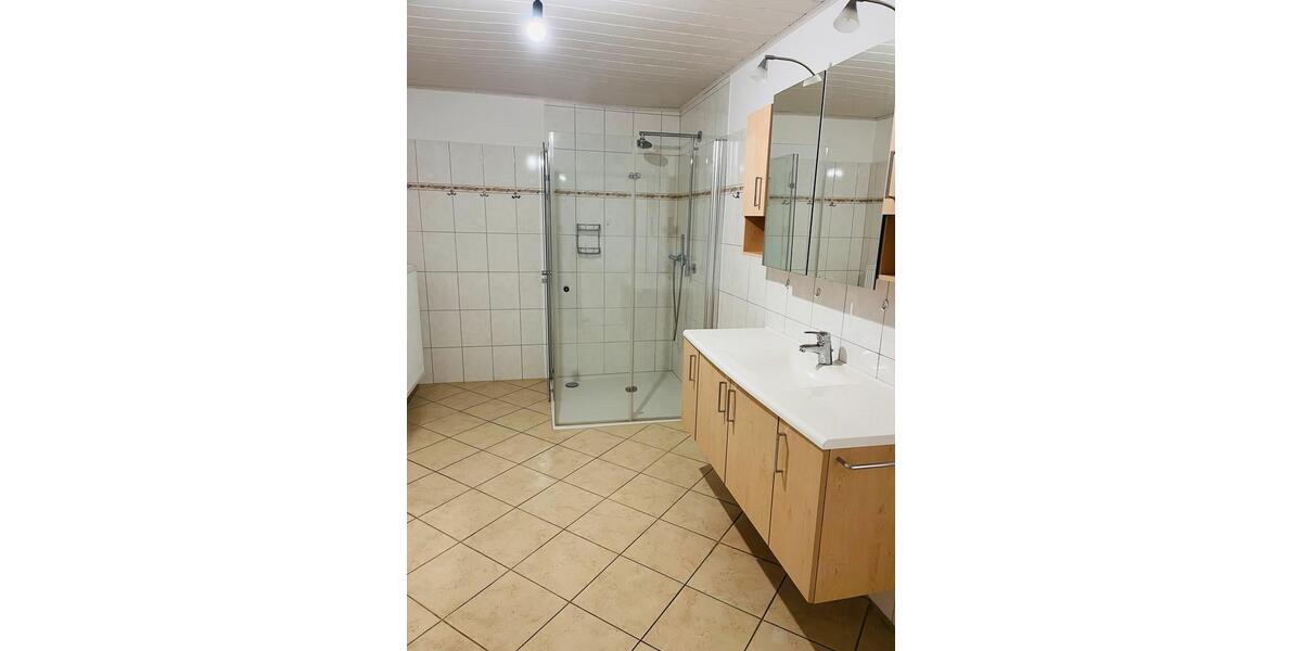 Etagenwohnung Borken (Hessen) - 1 Zimmer, 61 m&sup2;, 530&euro; | Angebot:24842035