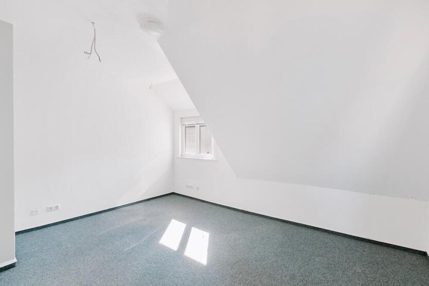Wohnhaus mit 7 Zimmer