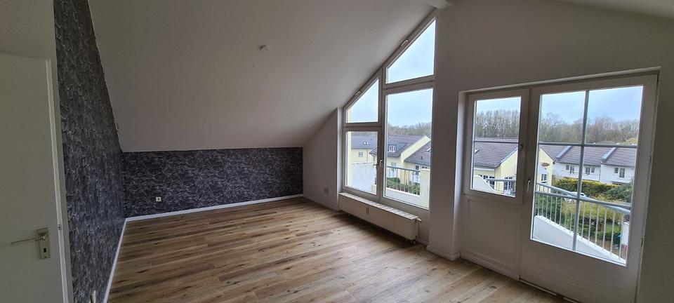 Dachgeschoßwohnung Strausberg - 2 Zimmer, 65 m&sup2;, 780&euro; | Angebot:26687898