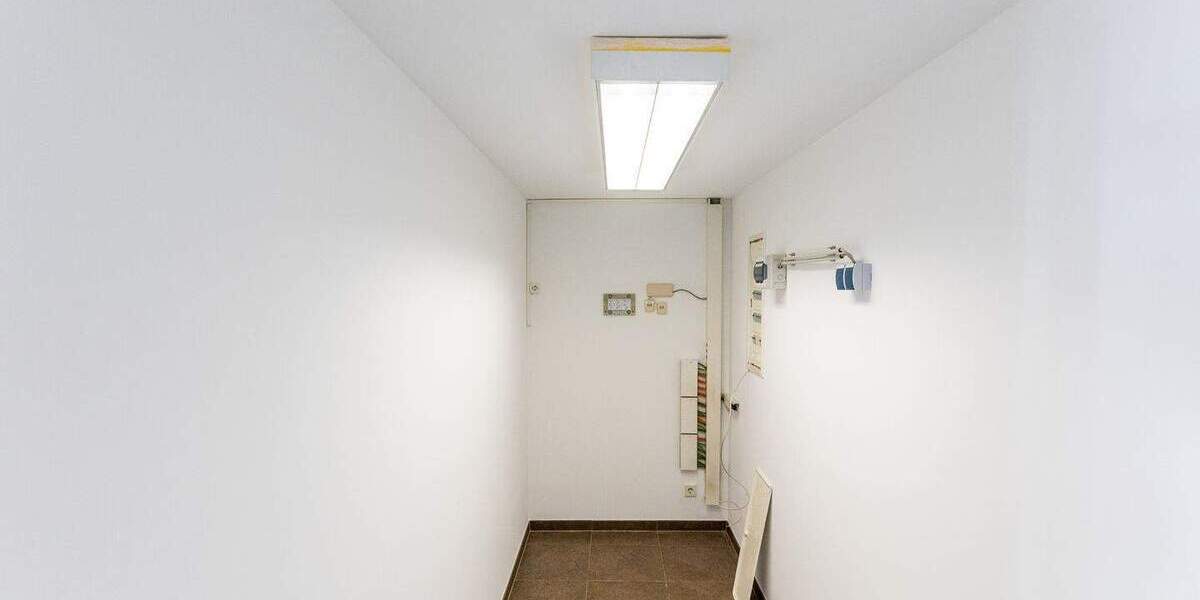 Gewerbeobjekt Bischofsheim - 5 Zimmer, 4.260&euro; | Angebot:25796148