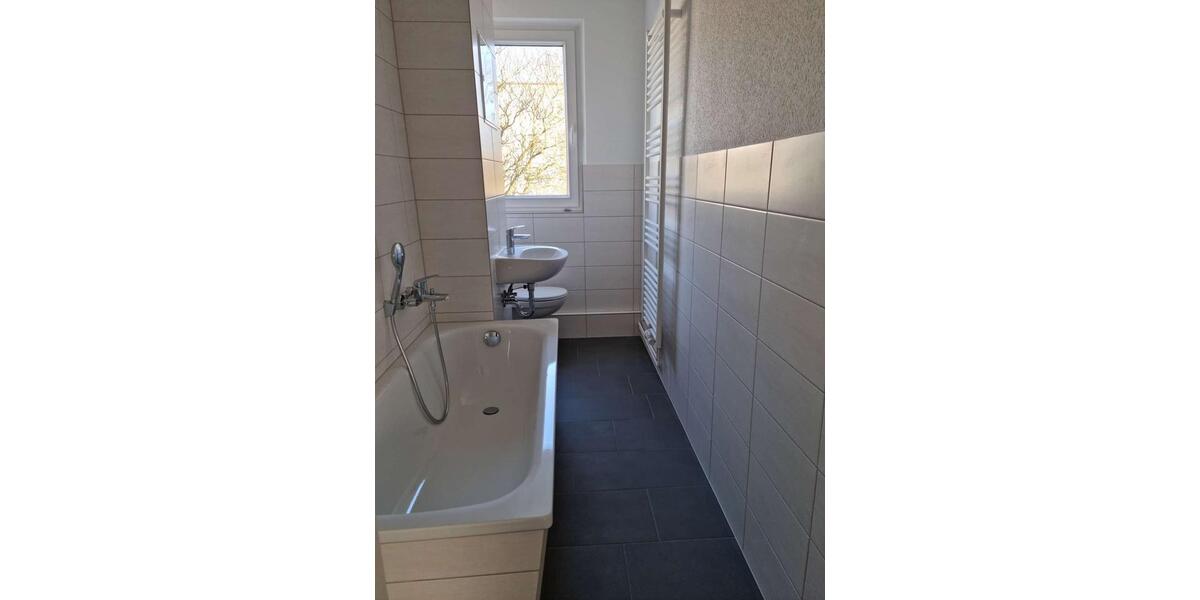 Etagenwohnung Grimmen - 2.5 Zimmer, 63 m&sup2;, 459&euro; | Angebot:23870359
