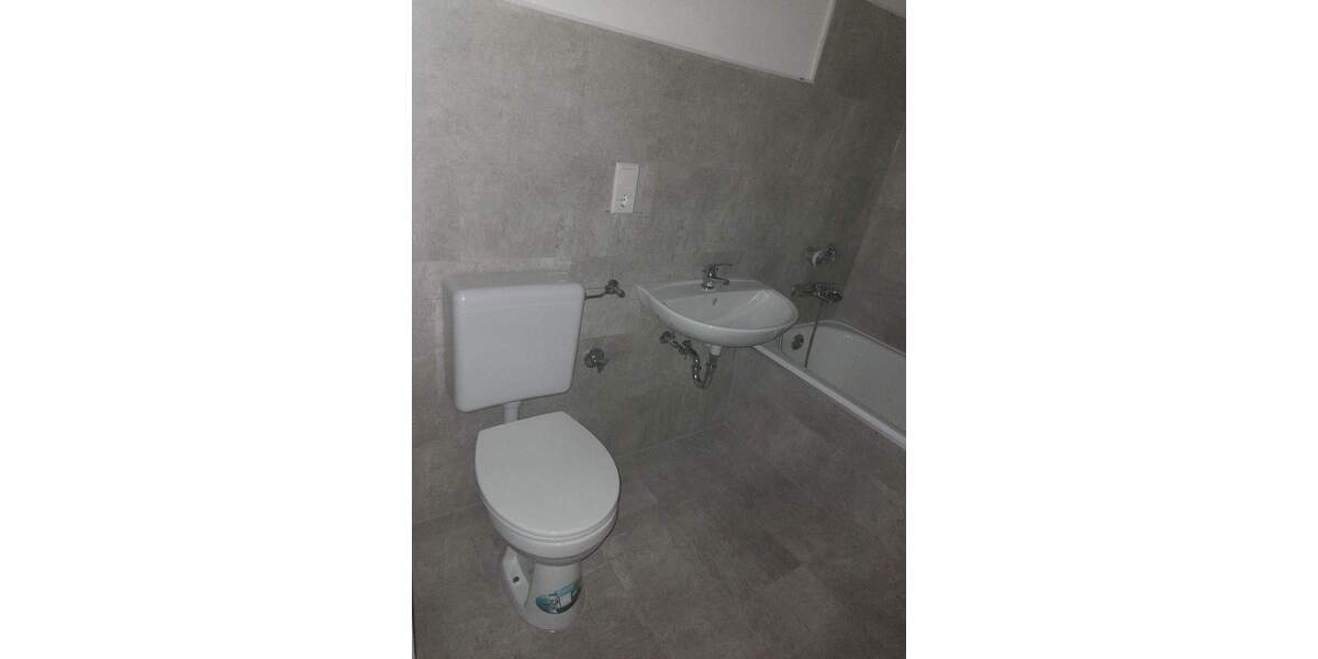 Etagenwohnung Wickede (Ruhr) Wickede - 4 Zimmer, 94 m&sup2;, 799&euro; | Angebot:23943944