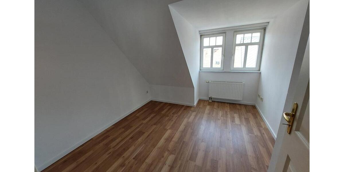 Etagenwohnung Roßwein - 3 Zimmer, 65 m&sup2;, 325&euro; | Angebot:19263247