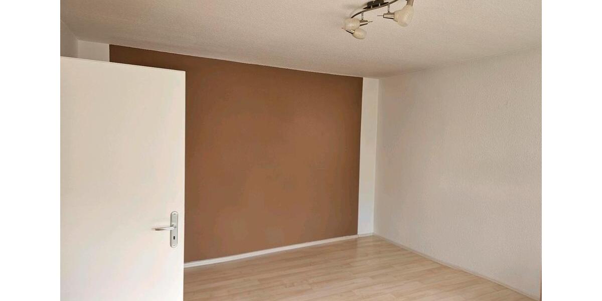 Erdgeschoßwohnung Bad Hersfeld - 3 Zimmer, 68 m&sup2;, 650&euro; | Angebot:25286651