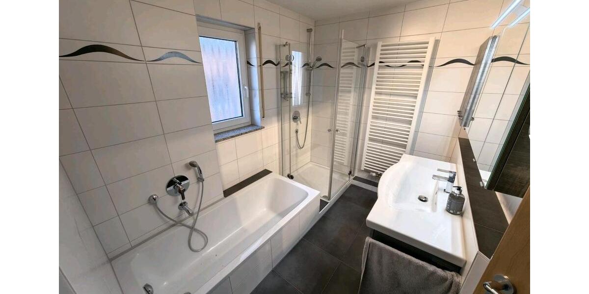 Erdgeschoßwohnung Backnang - 3.5 Zimmer, 78 m&sup2;, 1.100&euro; | Angebot:25178936