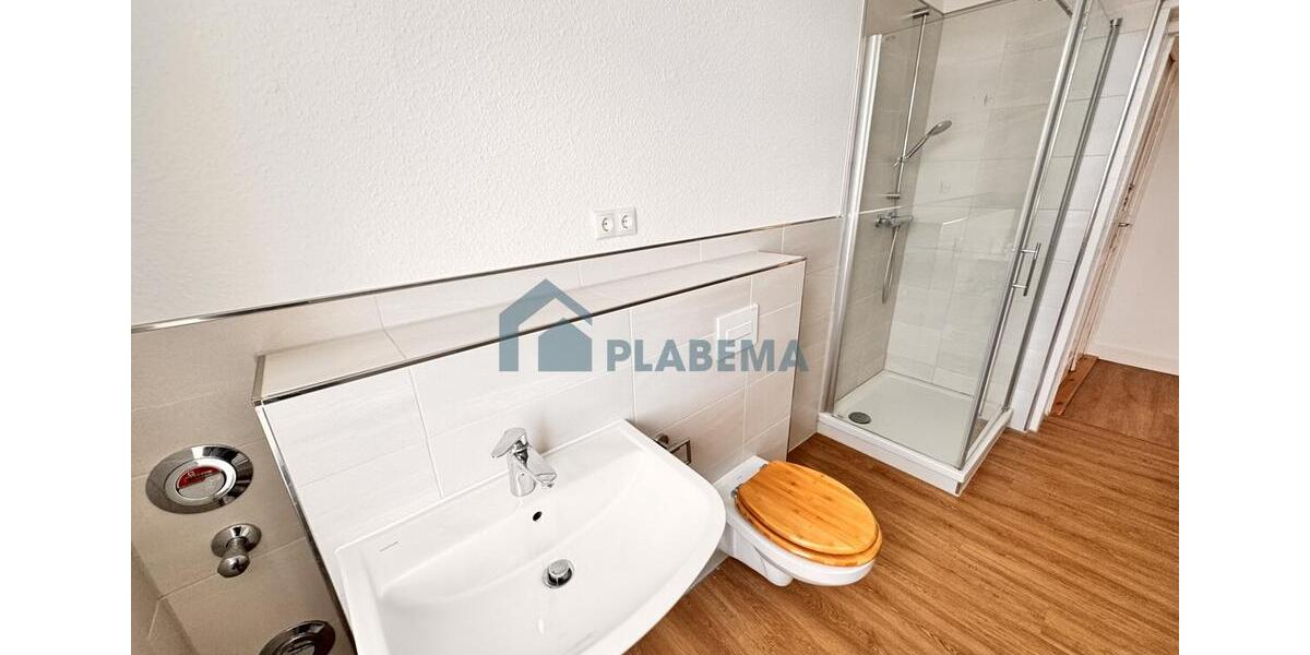 Etagenwohnung Schwerin Altstadt - 3 Zimmer, 66 m&sup2;, 1.030&euro; | Angebot:25988896