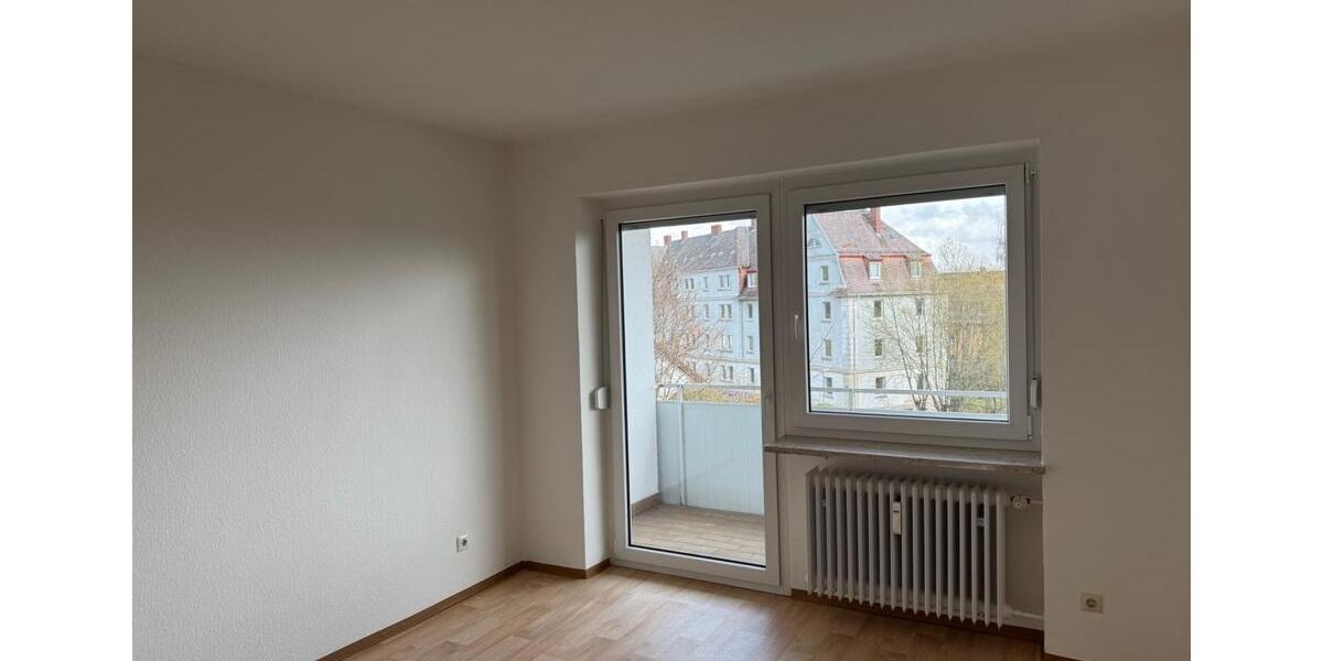 Etagenwohnung Schönwald - 3 Zimmer, 81 m&sup2;, 580&euro; | Angebot:26220531