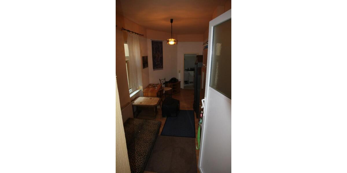 Erdgeschoßwohnung Weißenfels - 1 Zimmer, 25 m&sup2;, 200&euro; | Angebot:24474130