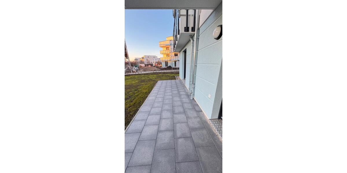 Etagenwohnung Schönefeld - 4 Zimmer, 131 m&sup2;, 3.016&euro; | Angebot:25279860