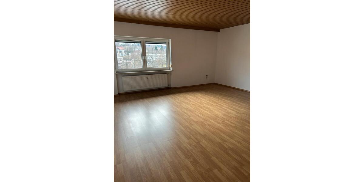 Etagenwohnung Zwiesel - 2 Zimmer, 103 m&sup2;, 750&euro; | Angebot:25860450