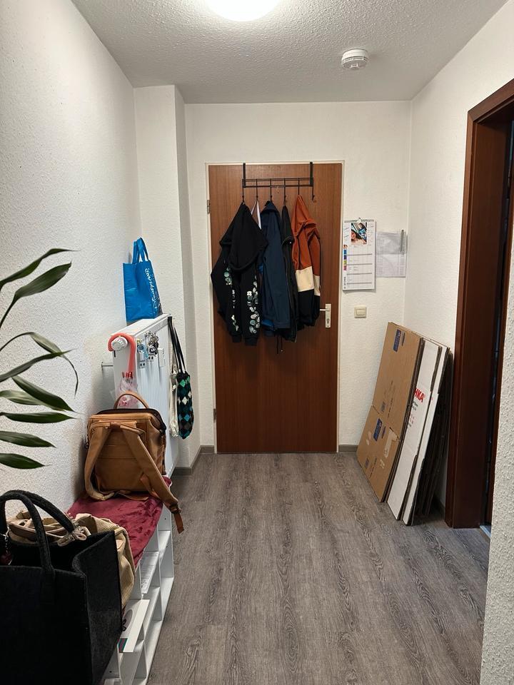2,5-Zimmer-SouterrainWohnung Wohnung