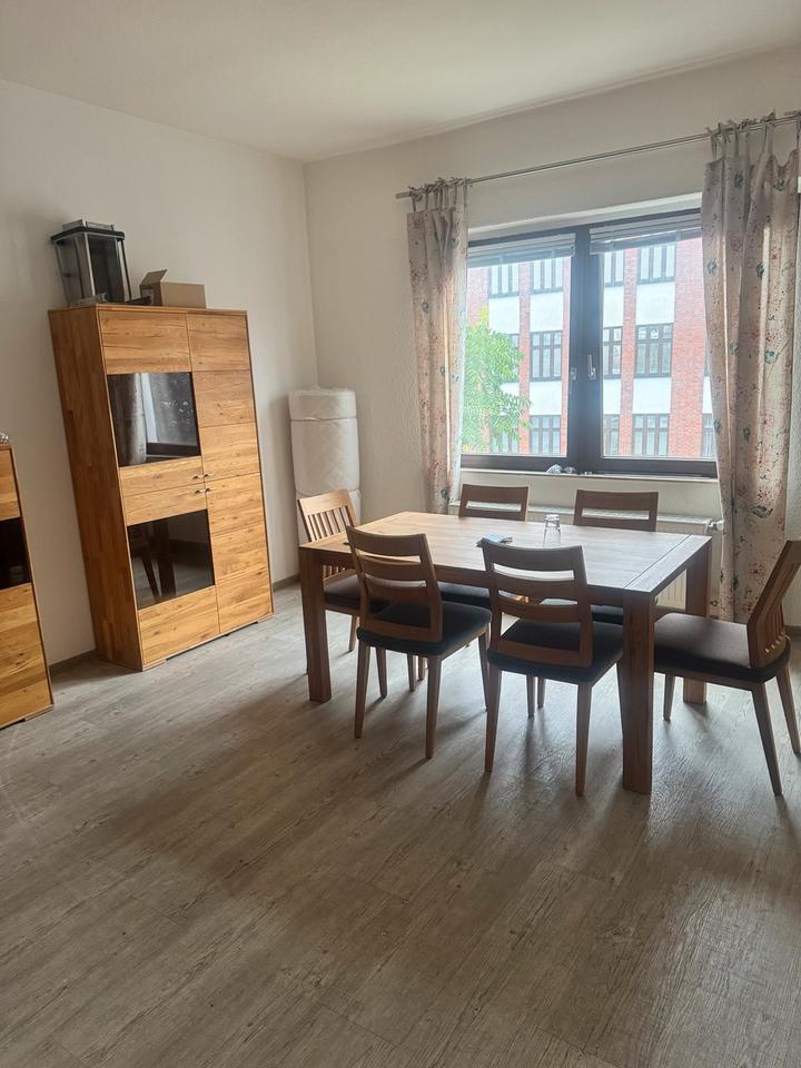 1 Zimmer Apartment möbliert 980€ warm bis März 2026