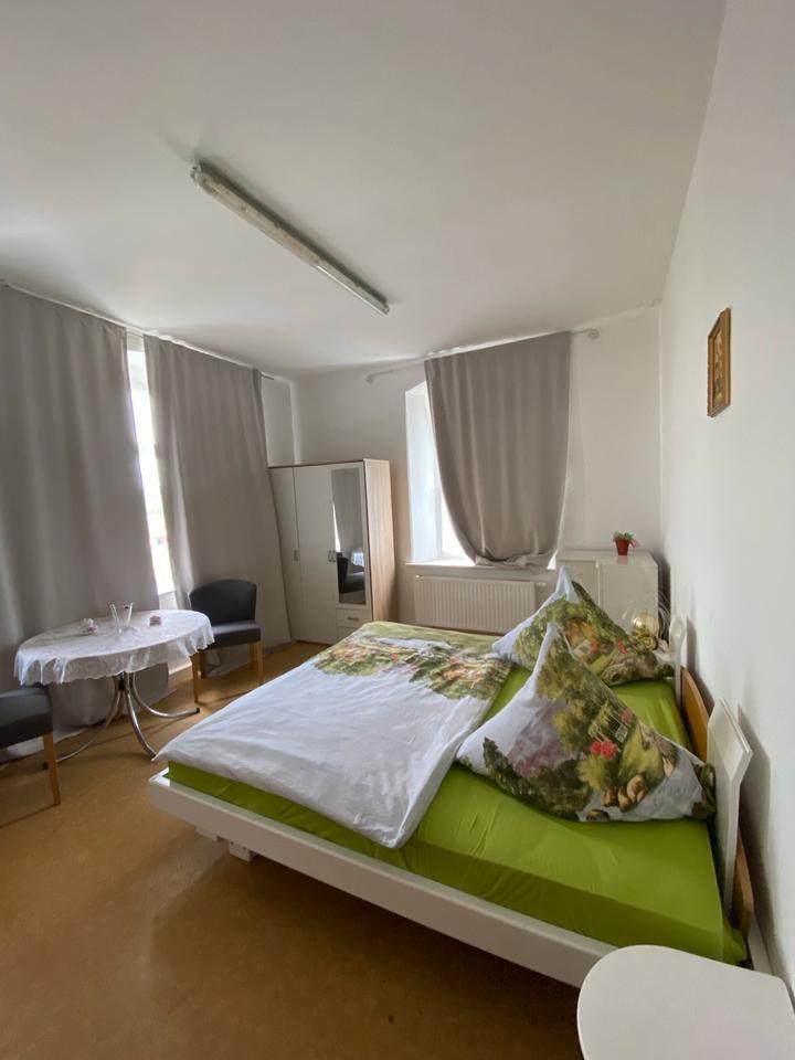 Zimmer zu vermieten