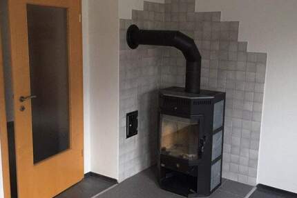 Helle und große 3,5 Zimmer-Wohnung im Zentrum von Weisendorf 3 zimmer