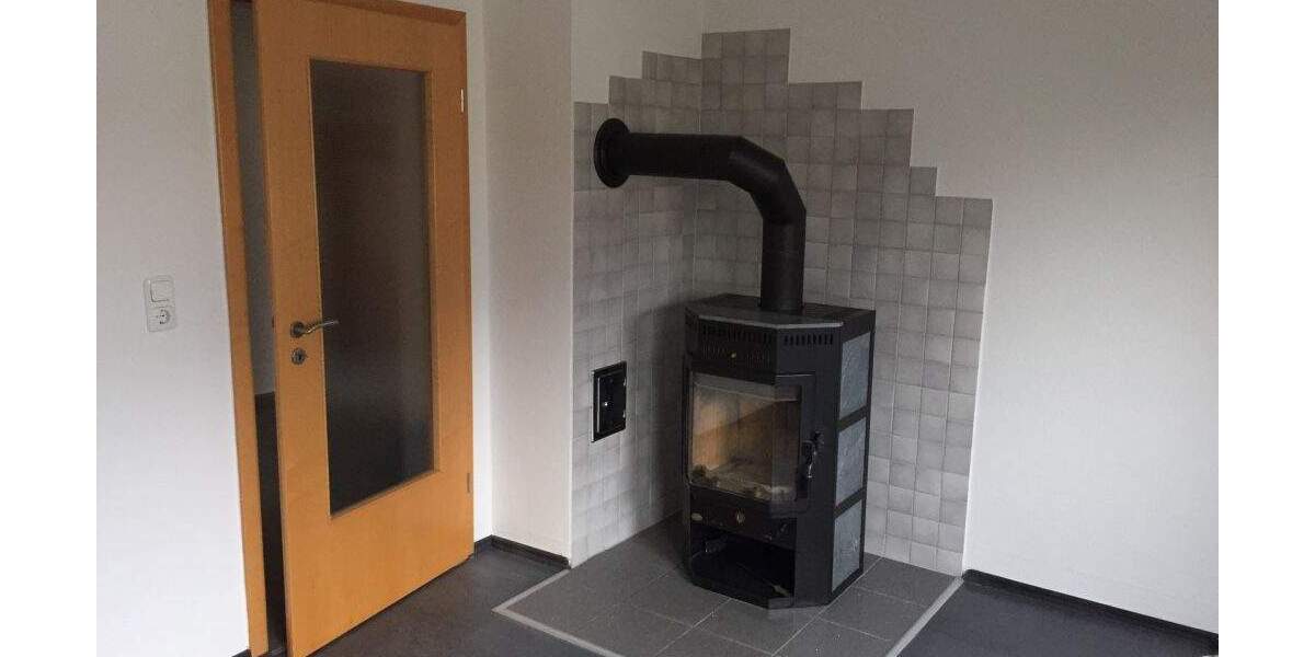 Helle und große 3,5 Zimmer-Wohnung im Zentrum von Weisendorf 3 zimmer