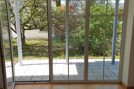 Schöne 1 - Zimmer Erdgeschoss Wohnung in Traunstein zimmer