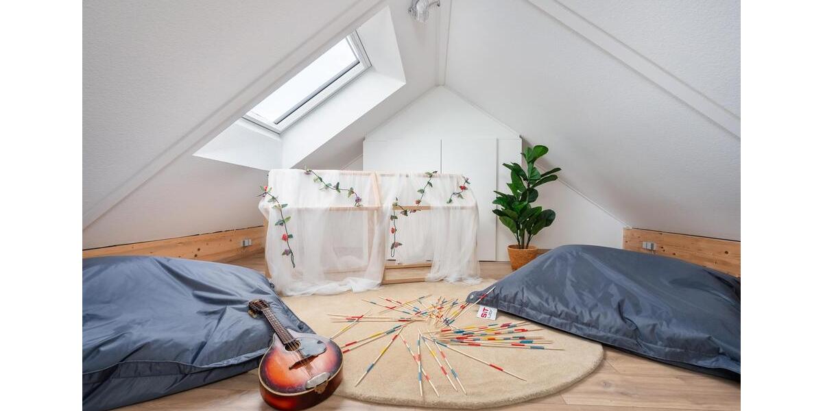 Reihenhaus Roth - 6 Zimmer, 141 m&sup2;, 1.750&euro; | Angebot:25745960