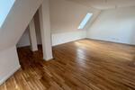 Dachgeschoßwohnung Werdau - 4 Zimmer, 112 m&sup2;, 925&euro; | Angebot:26587579