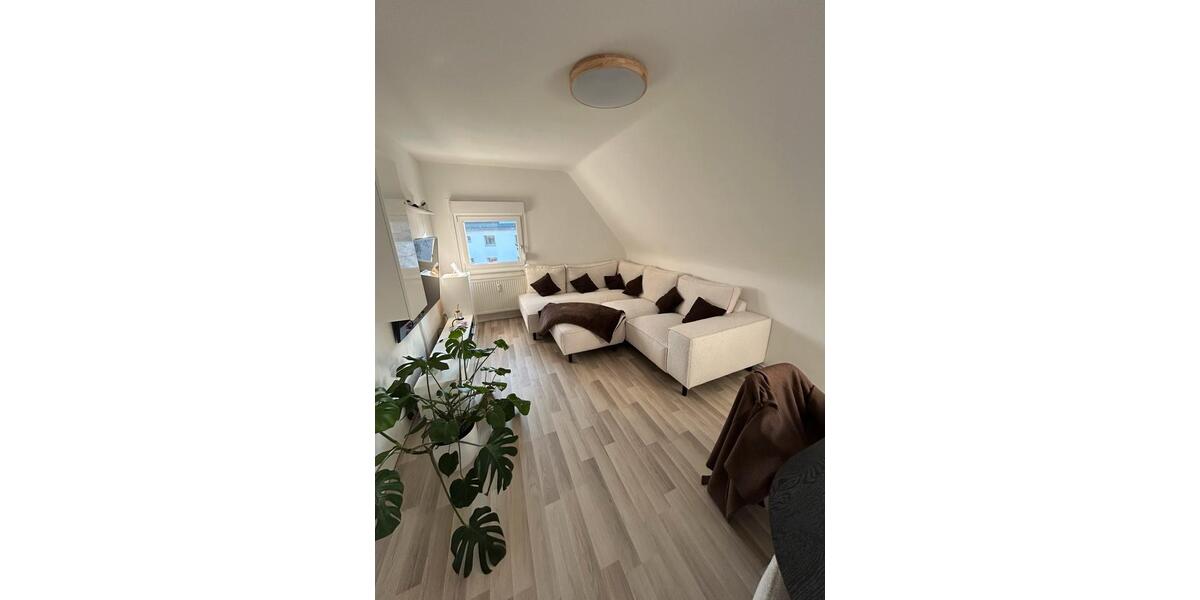 Dachgeschoßwohnung Wiesbaden Dotzheim - 3 Zimmer, 58 m&sup2;, 830&euro; | Angebot:25802168