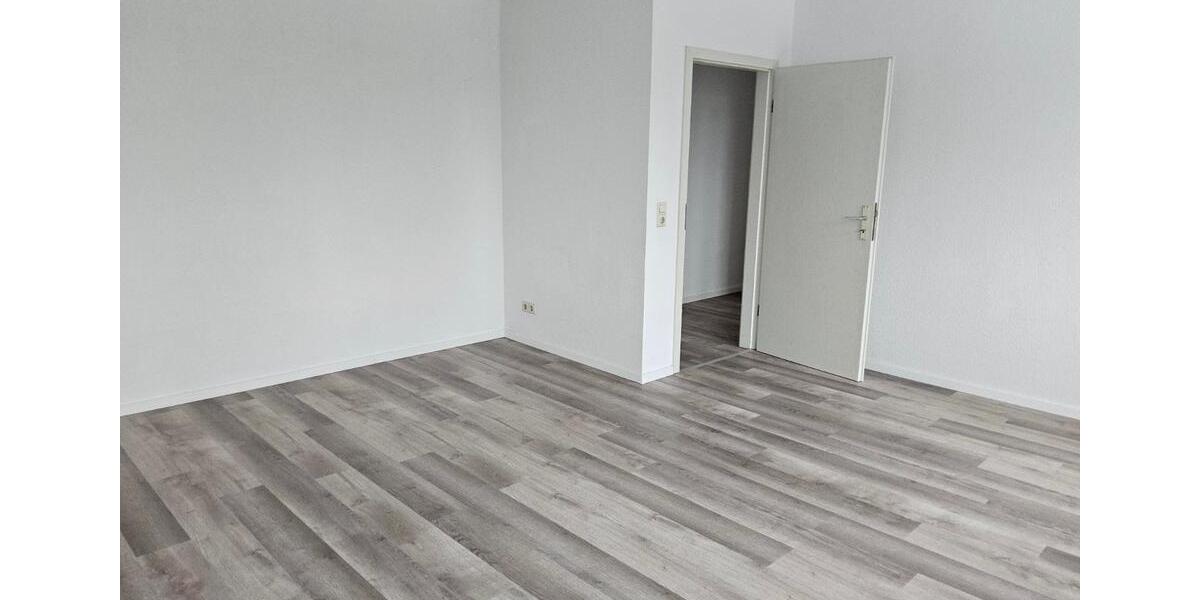 Etagenwohnung Eisleben (Lutherstadt) - 2 Zimmer, 70 m&sup2;, 420&euro; | Angebot:24816331