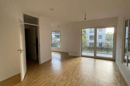 Wohnung zum Mieten in Nürnberg 773,39 € 50.22 m²