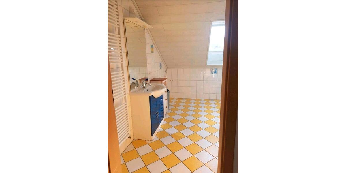 Dachgeschoßwohnung Wadern - 2 Zimmer, 90 m&sup2;, 650&euro; | Angebot:26223387