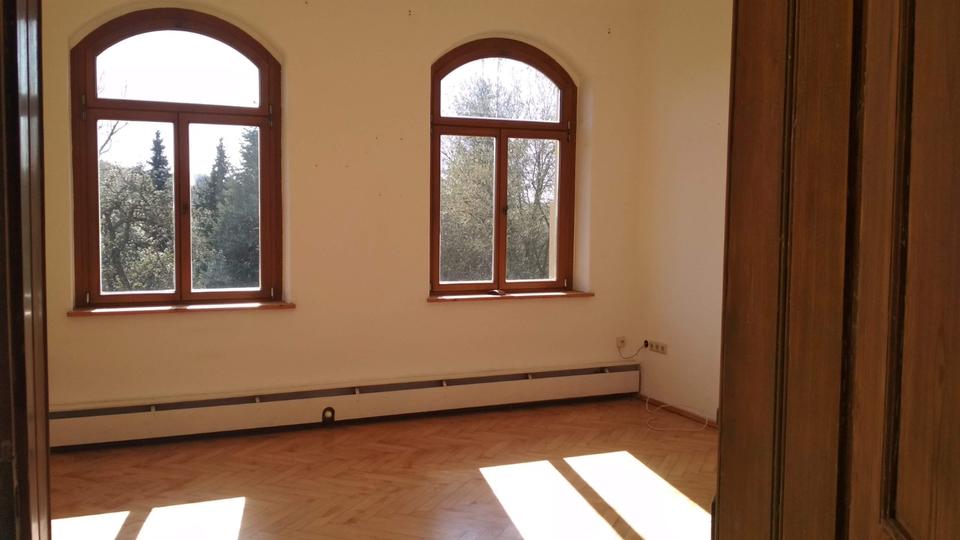 Hochparterre Bobritzsch-Hilbersdorf Hilbersdorf - 2 Zimmer, 86 m&sup2;, 8&euro; | Angebot:24364641