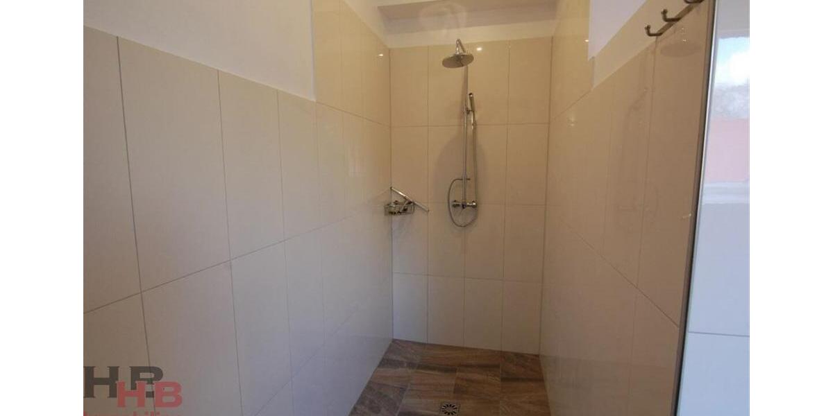 Etagenwohnung Hagen im Bremischen - 5 Zimmer, 140 m&sup2;, 1.800&euro; | Angebot:26233957