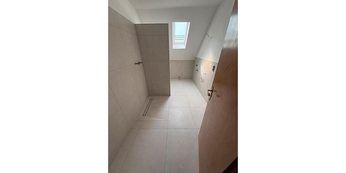 Dachgeschoßwohnung Arnsberg Oeventrop - 4 Zimmer, 90 m&sup2;, 940&euro; | Angebot:26414773