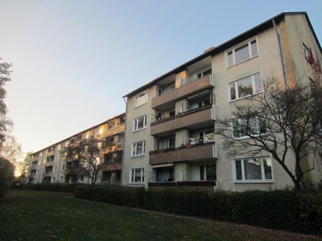 Schöne 3-Zimmer-Wohnung mit Balkon zimmer