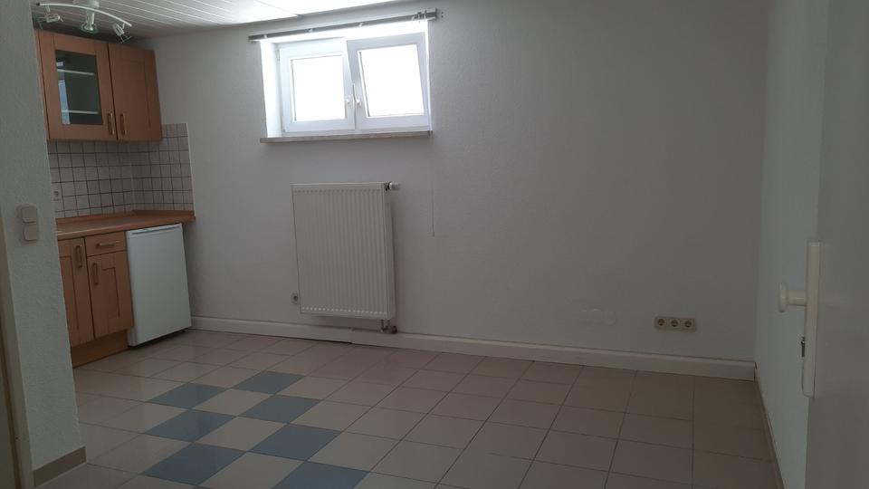 Etagenwohnung Aalen Dewangen - 1 Zimmer, 20 m&sup2;, 325&euro; | Angebot:24756239