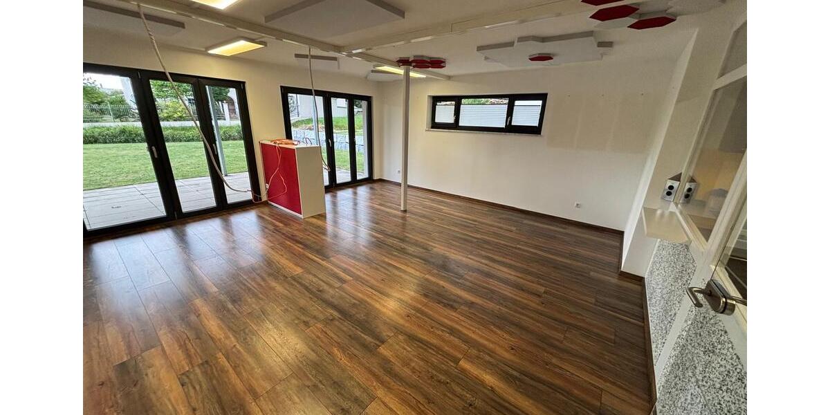 Erdgeschoßwohnung Pfarrkirchen - 3 Zimmer, 120 m&sup2;, 1.080&euro; | Angebot:26262654