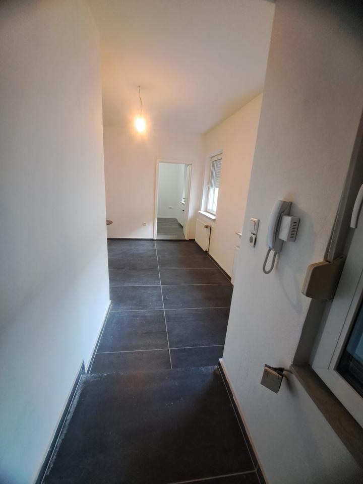 Helle 2-Zimmer-Wohnung mit offenem Wohnbereich