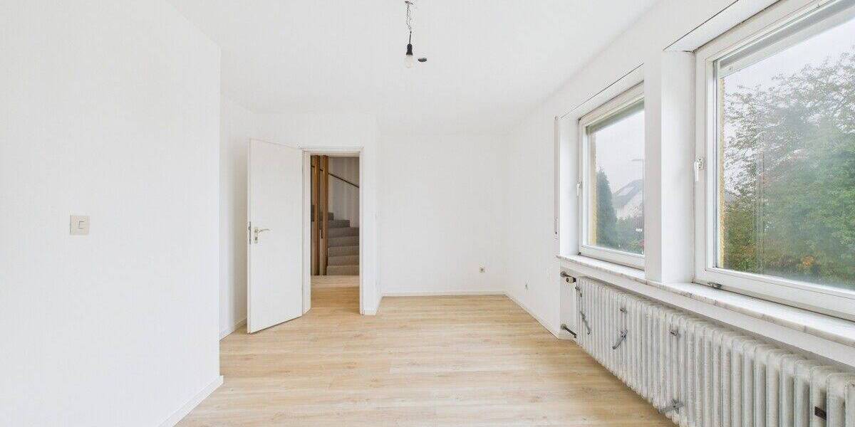 Doppelhaushälfte Germering - 4 Zimmer, 157 m&sup2;, 2.500&euro; | Angebot:25776521