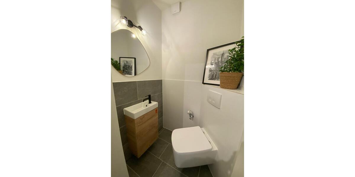 Wohnen auf Zeit Saarbrücken Neue Bremm - 3 Zimmer, 20 m&sup2;, 570&euro; | Angebot:24347368