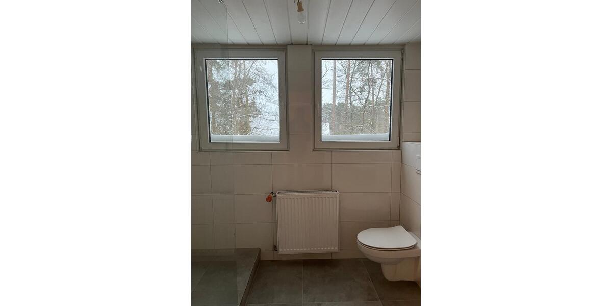 Zwei Generationen Haus komplett saniert, mit großen Garten 6 zimmer