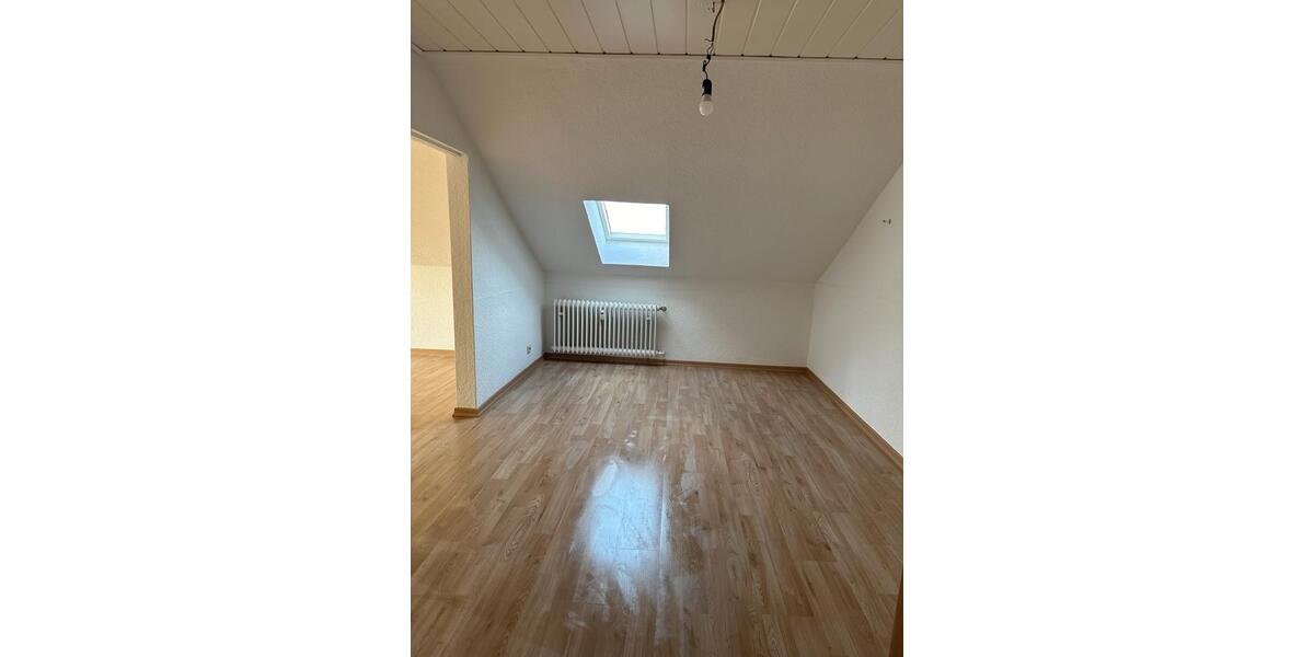 Dachgeschoßwohnung Fulda Kohlhaus - 3 Zimmer, 75 m&sup2;, 650&euro; | Angebot:24785763
