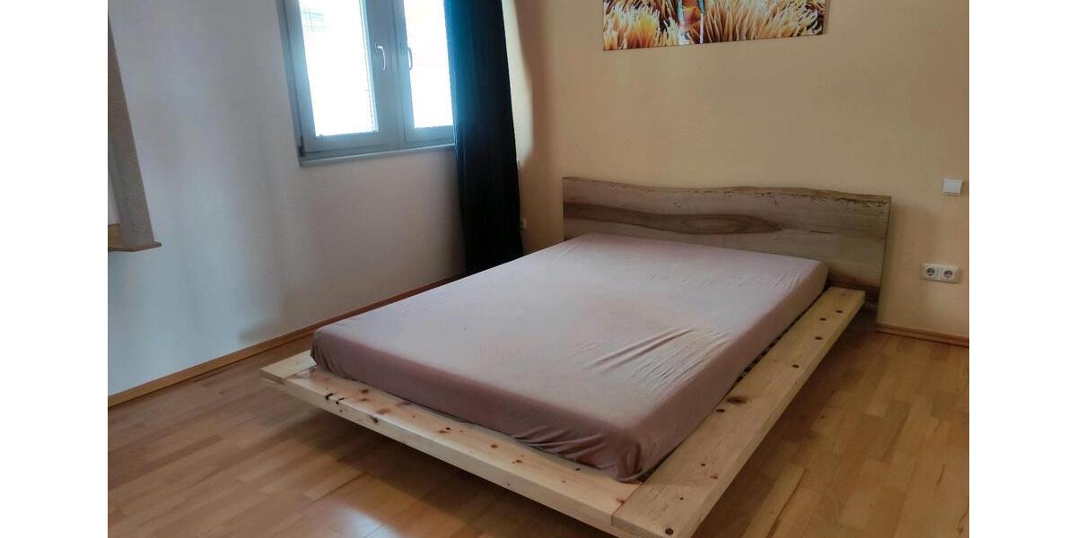 Maisonettenwohnung Kitzingen - 3 Zimmer, 135 m&sup2;, 1.200&euro; | Angebot:26489944