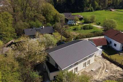 Haus Stephanskirchen - 4.5 Zimmer, 162 m&sup2;, 2.400&euro; | Angebot:24862184
