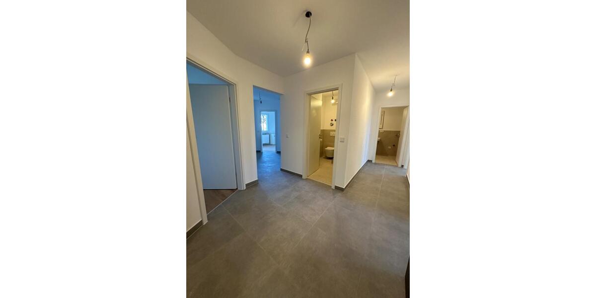Erdgeschoßwohnung München Sendling-Westpark - 4 Zimmer, 80 m&sup2;, 3.200&euro; | Angebot:24849772