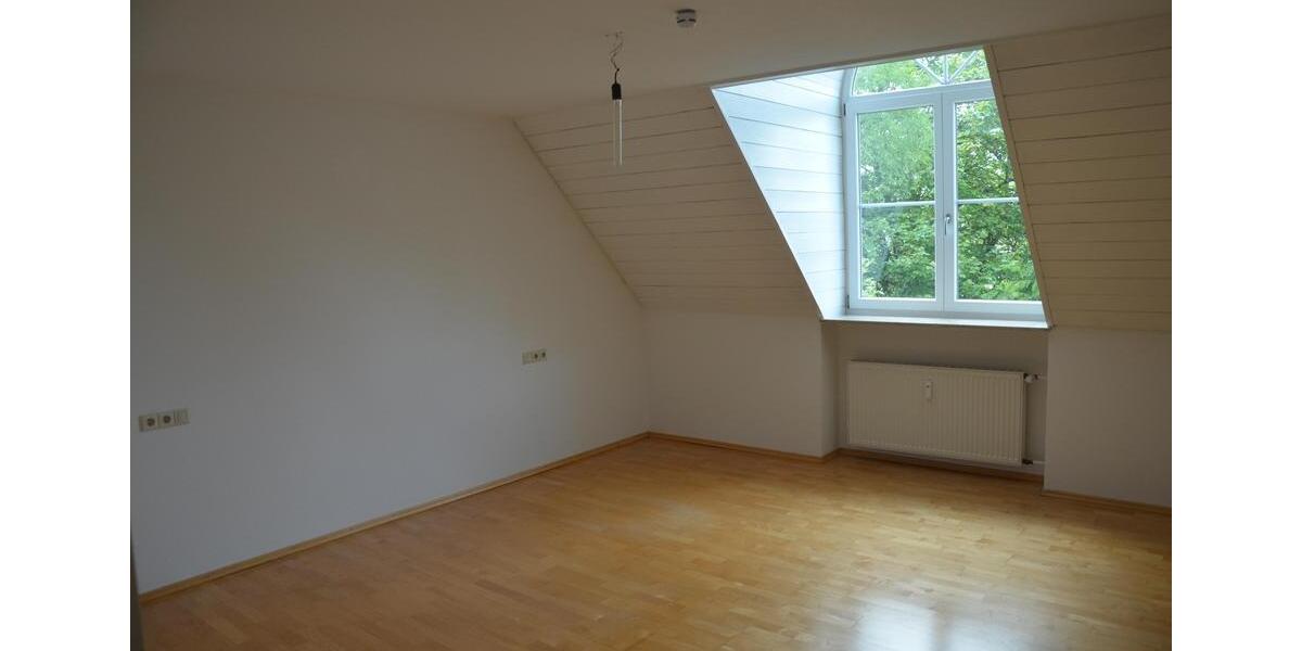 Maisonettenwohnung Donaueschingen - 5.5 Zimmer, 220 m&sup2;, 1.800&euro; | Angebot:26670180