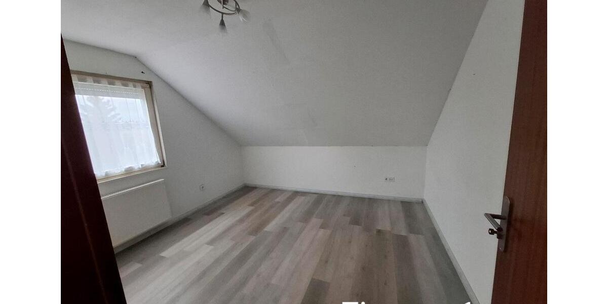 Dachgeschoßwohnung Langfurth - 3.5 Zimmer, 75 m&sup2;, 750&euro; | Angebot:26482746