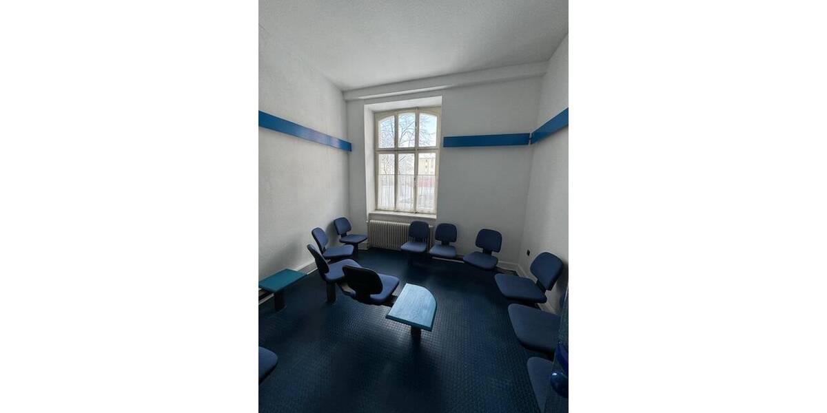 Gewerbeobjekt Lüdenscheid Knapp - 9 Zimmer, 180 m&sup2;, 1.300&euro; | Angebot:23948755