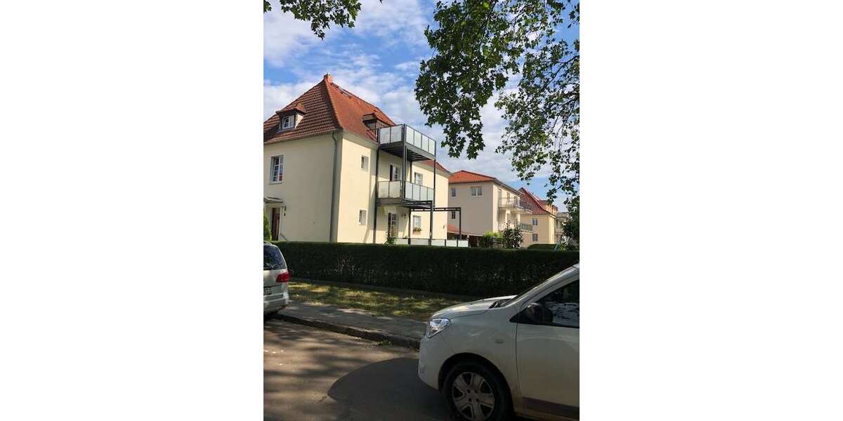 Etagenwohnung Leuna - 3 Zimmer, 54 m&sup2;, 380&euro; | Angebot:24728402