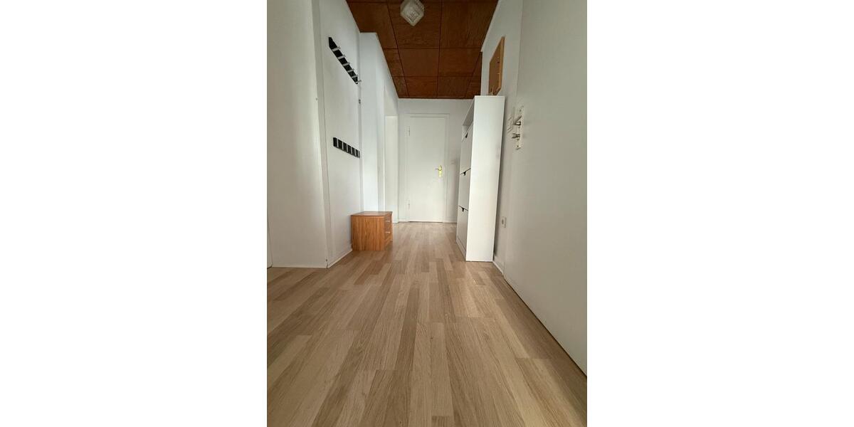 Wohnen auf Zeit Erkelenz - 3 Zimmer, 70 m&sup2;, 370&euro; | Angebot:26628628
