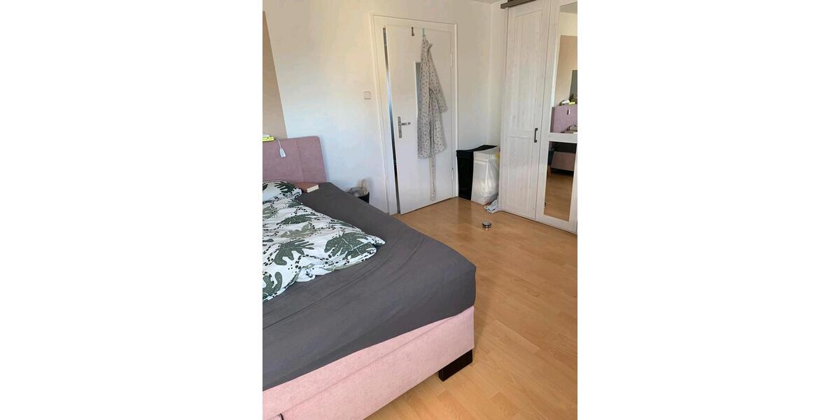 Etagenwohnung Hünfeld - 4 Zimmer, 95 m&sup2;, 650&euro; | Angebot:26167047