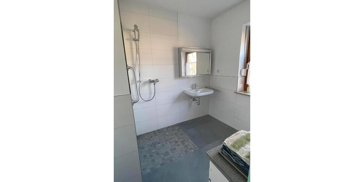 Wohnen auf Zeit Forstinning - 5 Zimmer, 20 m&sup2;, 515&euro; | Angebot:25294015